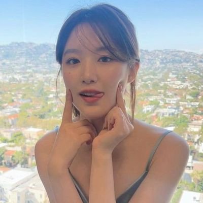 abitkickworld's profile picture. Some 𝐰𝐨𝐦𝐞𝐧 are lost in 𝐭𝐡𝐞 𝐟𝐢𝐫𝐞. Some 𝐰𝐨𝐦𝐞𝐧 are built from 𝐢𝐭.