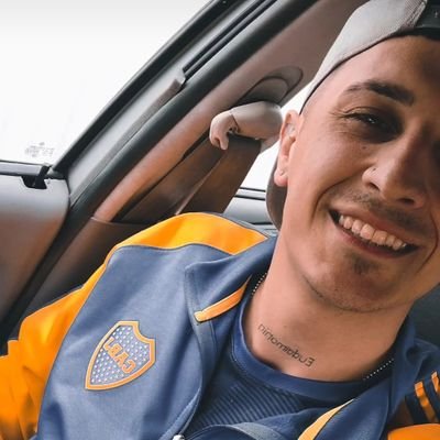 Barbero💈 - Instagram - g_gabrielgarea - Un loco bárbaro 🤪
💙💛💙