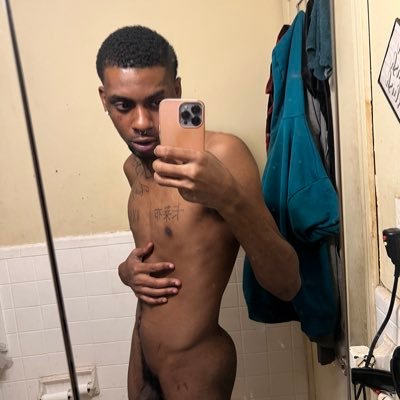 313freak_'s profile picture. 22🙃