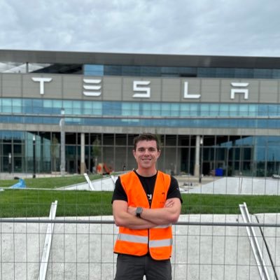 Technology Teacher 🇨🇮Swimmer • Skier • #Tesla my referral link to buy a Tesla https://t.co/VbVy7XJphY