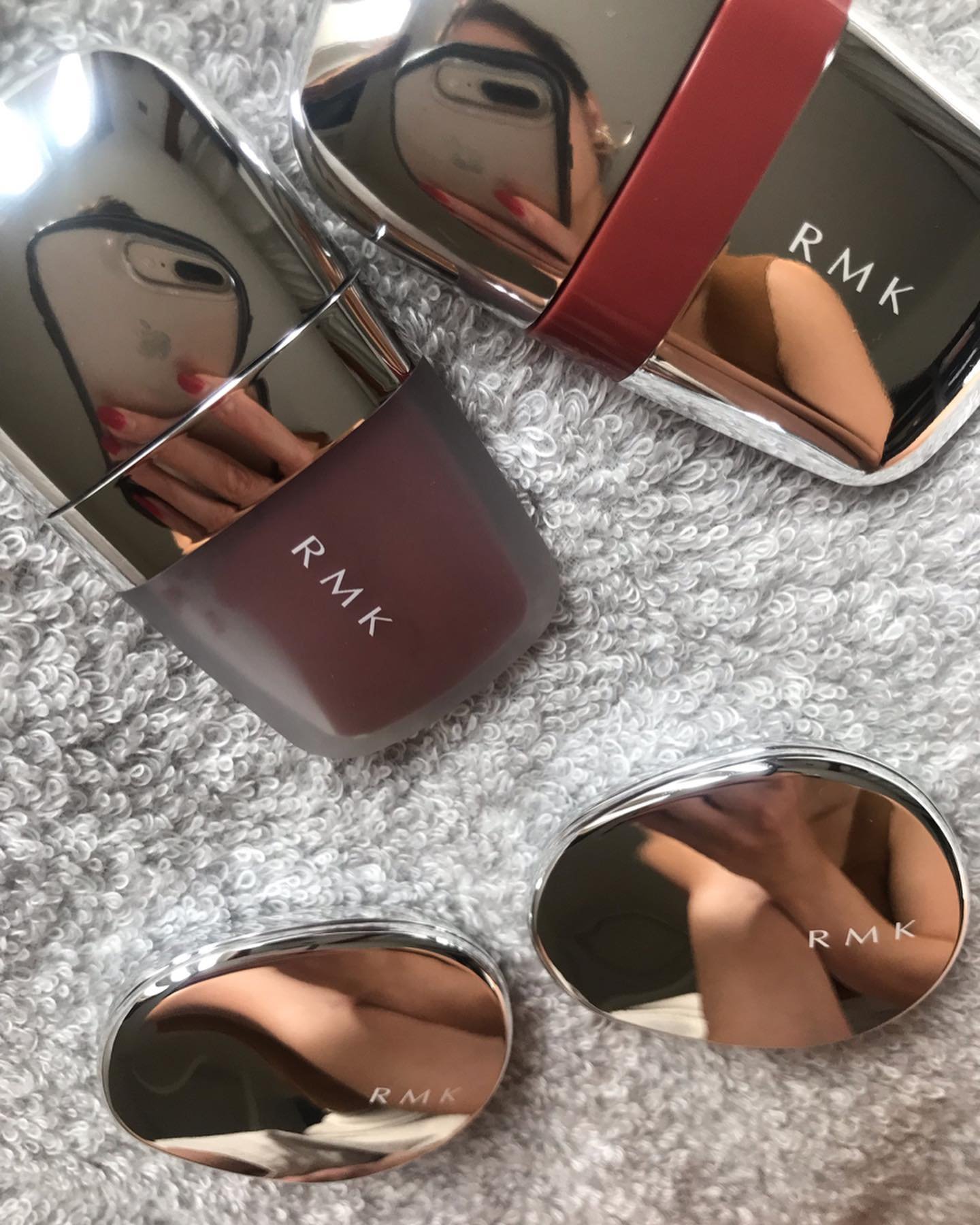 lyseaski9816's profile picture. Gods determine what you're going to be。