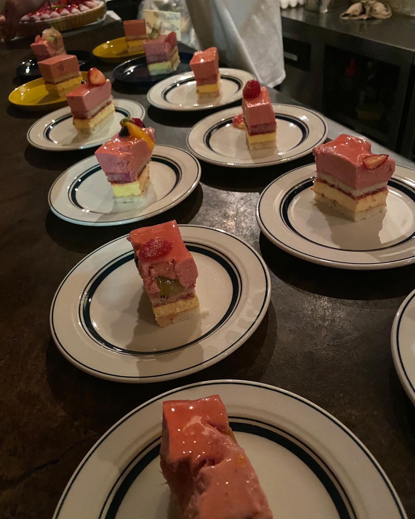 roshosm80076's profile picture. Gods determine what you're going to be。