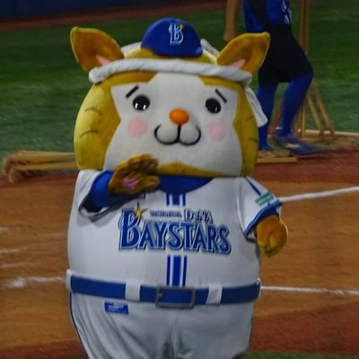 埼玉県川口市在住
マリーンズ、ベイスターズファンです🐦️🐹
M#14小島#92国吉、B#17三嶋#37楠本推し
https://t.co/W1enJURgwA

＃マリーンズ#ベイスターズ