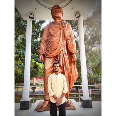 Unapologetic  Hindu |  Political Science Student | Satire