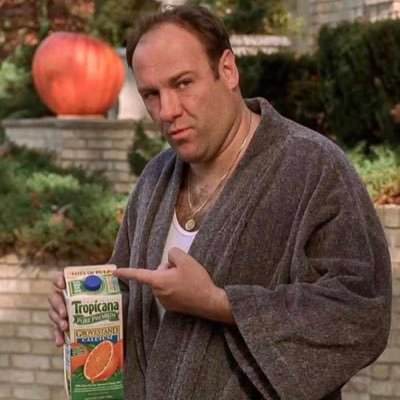 Zaycornett's profile picture. Orthodox Christian trying climb the mountain☦️