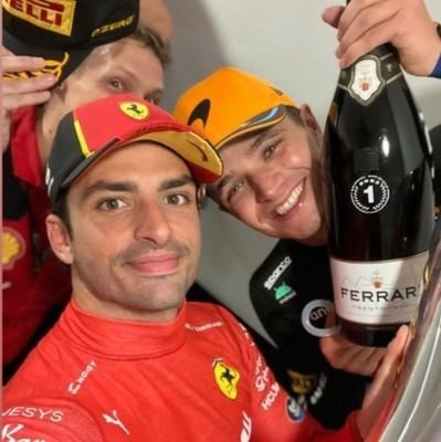 Conta de um ferrarista que informará (quase) todo dia se a Ferrari venceu alguma corrida de Fórmula 1. por: @heatseekeralt