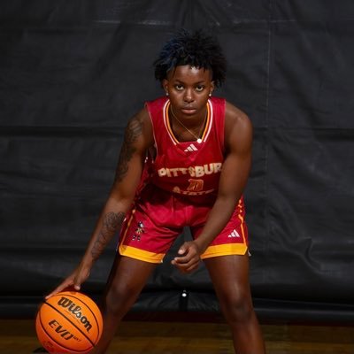 Proud mom of Hannah @HannahMiller_23 PiTt State University ..💪🏾🏀💯💫. Making big moves in silence ♥️