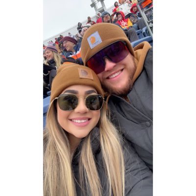 Memoflo_'s profile picture. 1/28/23❤️‍🩹