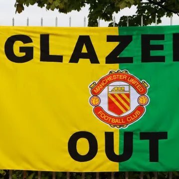 The Glazers and Ten Hag are disgrace to Manchester united