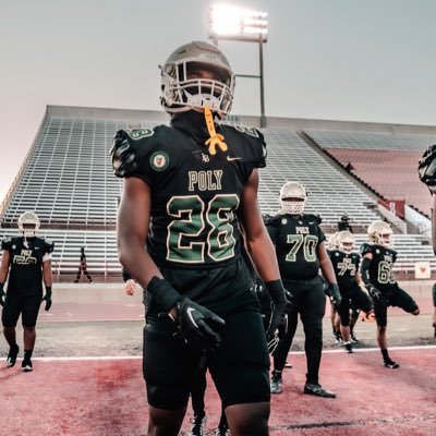 ‘2024 running back.6’0 180 lbs. Long Beach poly (CA)   #5623354902