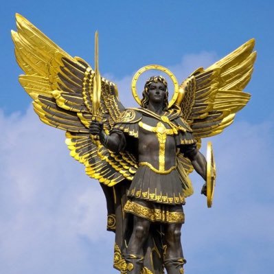 MikaLeb1122's profile picture. ✌🏻