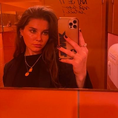 🏴 • press officer @MichaelJBooks @PenguinUKBooks 🐧📚• she/her