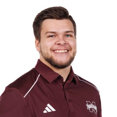 Asst. Director of Creative Design @HailState | KWU Alum | Previous: @ArmyWP_football • @sdcoyotesfb • @kwucoyotes • @hornsports