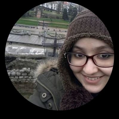 Fatima, Software Eng, Angular GDE, Writer @Medium