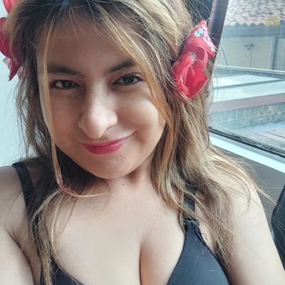 Psicóloga - Sexóloga -Escritora- Amante de las Letras y el Buen Vino
Me encanta hacerle el amor al Sexo
https://t.co/KkDAbDXTId
La Sensualidad es un arte .