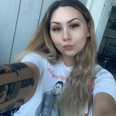 haloangel1513's profile picture. 