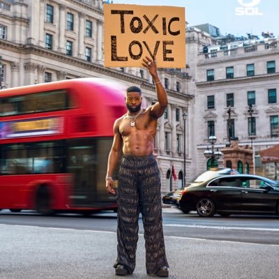 new single “toxic love” out November 9th.