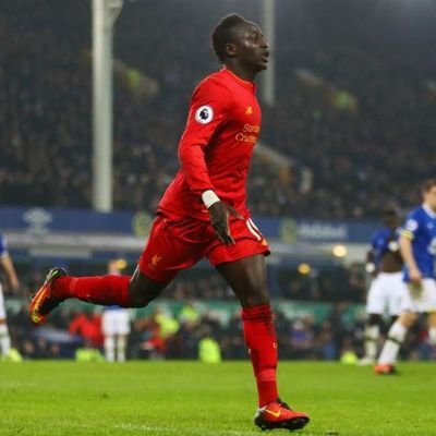 Good lad.
Good times.
LFC 🔴⚽
Campione, Campione

'Who's clubs that son? Brain Potter on the front, Brain Potter on the back? Not my club that'