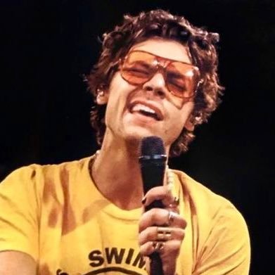 eversince21's profile picture. you sunshine, you temptress || ela/dela she/her