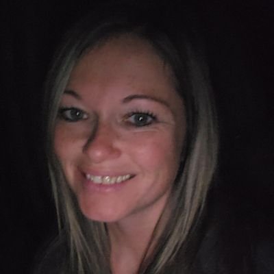 gretchenlin05's profile picture. Living my best life ❤️