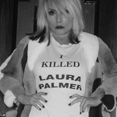 sstartreatment's profile picture. evil libra. she/her.