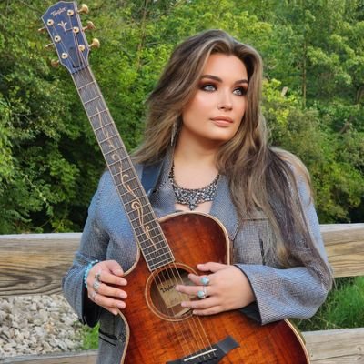 ➡️Jennifer Mlott®️ CMA Member, Nashville Recording Artist /Singer/ Songwriter/Musician