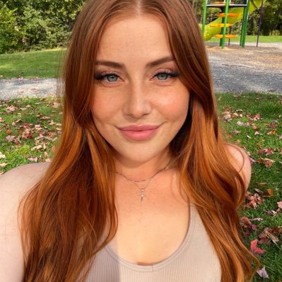 reade____'s profile picture. 