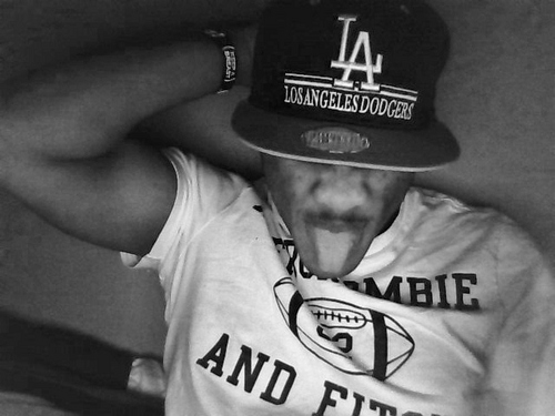 __YoMoney's profile picture. Things happen, people change. Life is Life #TEAMSAVAGE #TEAMRAW #TEAMFOLLOWBACK