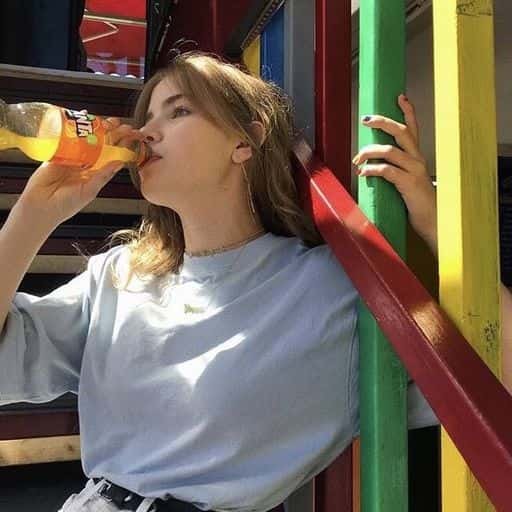 seeslat16995's profile picture. 