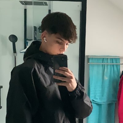 Aymmmlmr's profile picture. 