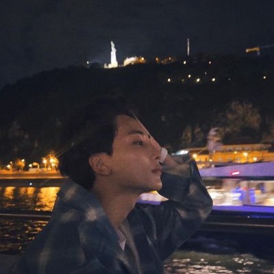 13luvmailz's profile picture. ragebaiter