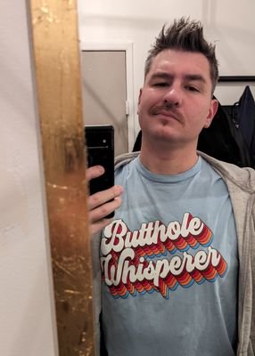 Joemakeaparty's profile picture. 