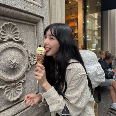 |Actress ▪︎ Model ▪︎ Singer
| bi - mono
|ooc +19