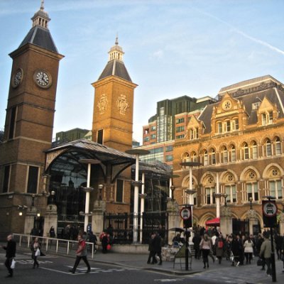 Taxi Marshalls for Liverpool Street station.
Information for Taxi drivers on passengers waiting