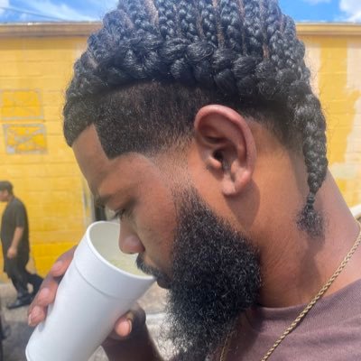 Walkdinemontana on Ig follow me or swallow me