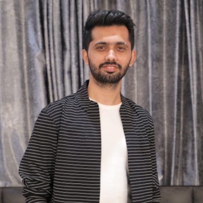 Aves_hh's profile picture. Enthusiastic Software Developer  | JS, React, Node.js | Let's talk about tech | https://t.co/4isZGCEP5s | Turning coffee into code, and bugs into features!