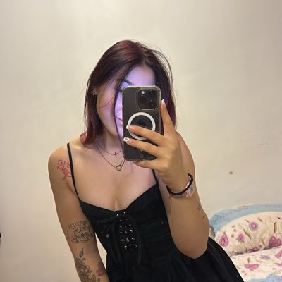 amandinneeeee's profile picture. 