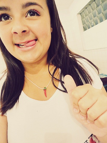 I'mpaciente
M'muito 
P'reguiçosa
E'stranha
R'ebelde
F'raca
E'ducada
I'nquieta
T'eimosa
A'morosa 
     3'