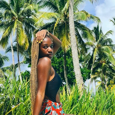 Je T’aime aussi Ma Belle || IG: aailahetheart @aioudesigns @aa_ph0tography