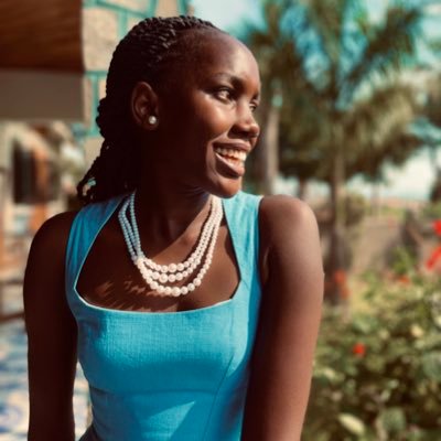 ClareAmber256's profile picture. Born Again | Girls’ Rights Advocate | Proprietor / Chief Steward @RenanahSnacks