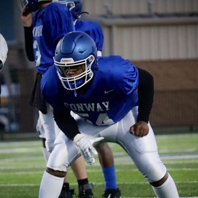 C\o 28🏈/5’10 205 lbs: DEFENSIVE END/ CONWAY AR/ 2 sport athlete🥇/3.7GPA/bench:180/squat:300/trust in god. email👉 jabaricriswell1130@gmail.com