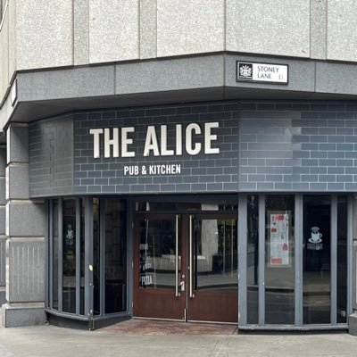 MattThomas12's profile picture. 