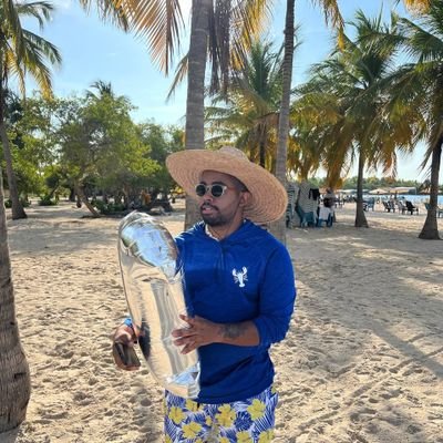 ___Jaah's profile picture. Merde