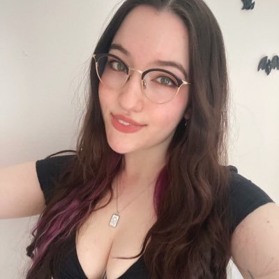 sexybecky01's profile picture. Music lover, cowgirl 🤠 ❤ 🎼.