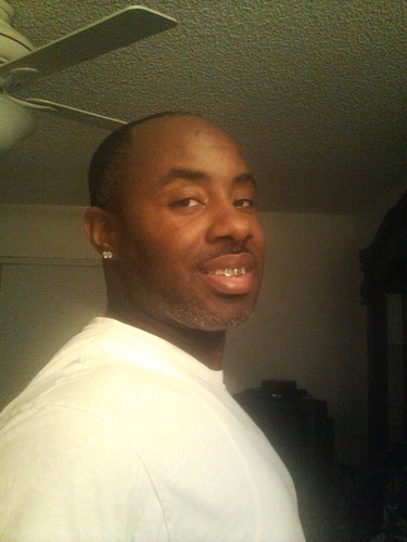 dsgbfromsav's profile picture. 