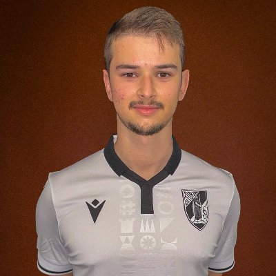 Competitive EA Sports FC player for @vitoriascesport @VitoriaSC1922 🎮 | Top 9-16 🇵🇹 2023 | Top 17-24 🇵🇹 2022 | Top 5-8 FPF Christmas Challenge 2022
