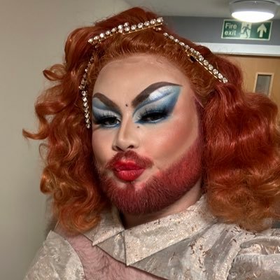 insta: @jazz_queen96. saxophonist drag artist Originally from Glasgow but now reside in Sheffield. Pronouns: They/Them.