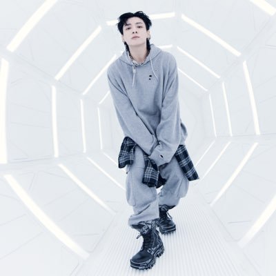 JKOOK9740901's profile picture. こちら取引用に分けているアカウントなので本垢あり。本垢提示🙆🏻‍♀️当方25↑交換経験100回以上📦詐欺等された場合はそれなりの対応させて頂きます。交換決まり次第引用RTに書いてます。取引前に固定ツイ必ずご確認お願い致します。