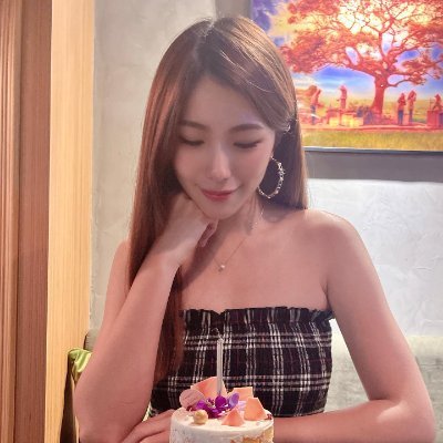 Bertha911713687's profile picture. CEO/single mom/business family