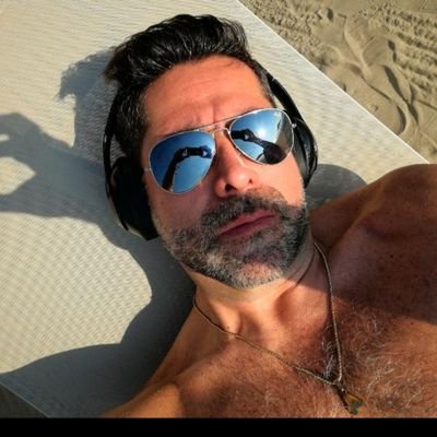 fucholara's profile picture. There’s nothing more powerful than a person that has realized their worth. Ski lover 🎿, BMWGS1300, Porsche992,  oil trader🛢, Káldahk Mezcal🥃, #BroncosCountry